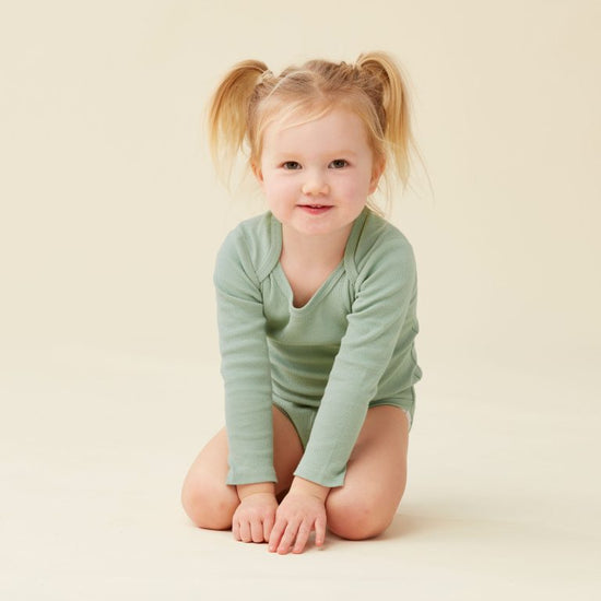 Ergo Pouch Long Sleeves Bodysuit 0.2 TOG - Sage