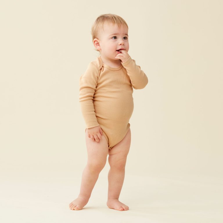 Ergo Pouch Long Sleeves Bodysuit 0.2 TOG - Wheat