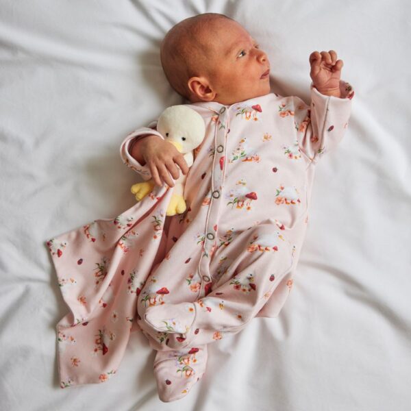 Jiggle & Giggle Waddling Around Romper and Comforter