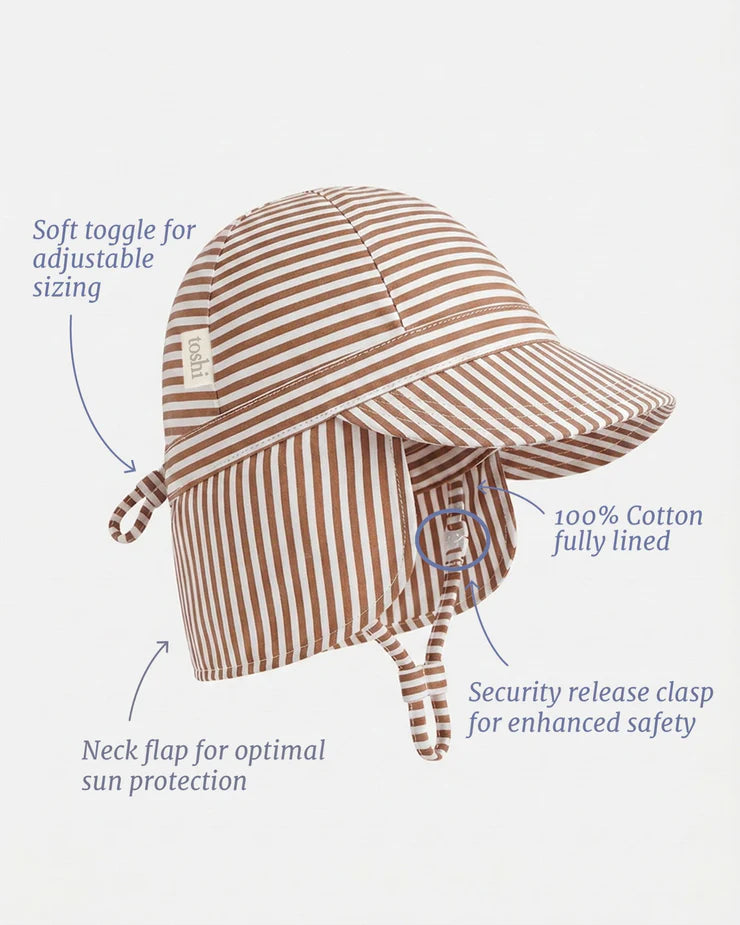 Toshi Flap Cap Mini Mocha
